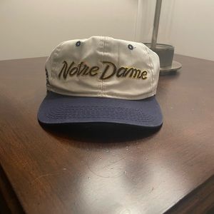 Vintage University of Notre Dame Fighting Irish Snapback